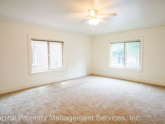 3rd image of 1410 NE Weidler St #5