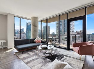 829 N Clark St #ID1029622P, Chicago, IL 60610