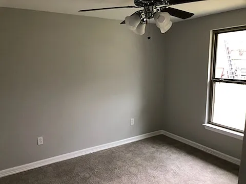 3 bed, 1000 sqft, $1,350 — Photo 3