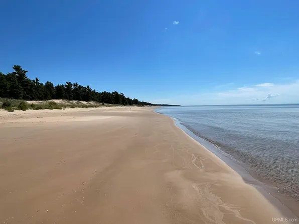 PARCEL E 403 On Top O Lake Rd, Gulliver, MI 49840