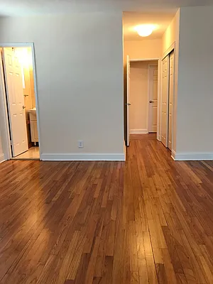 Rented by Kew Forest Realty Inc | media 10