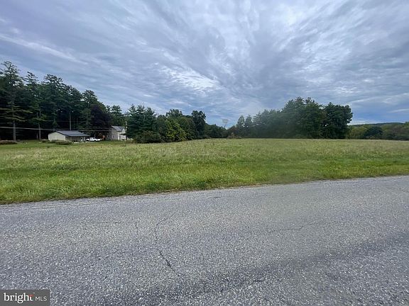 4th image of Fredericks Grove Rd
