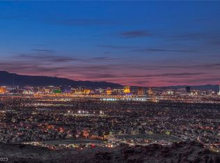 572 Magma Peak Dr, Henderson, NV 89012