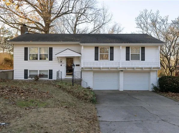 8124 Hardy Ave, Raytown, MO 64138