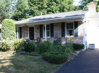 140 Deerfield Dr, Canandaigua, NY 14424