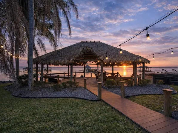 14261 SE 128th St, Ocklawaha, FL 32179