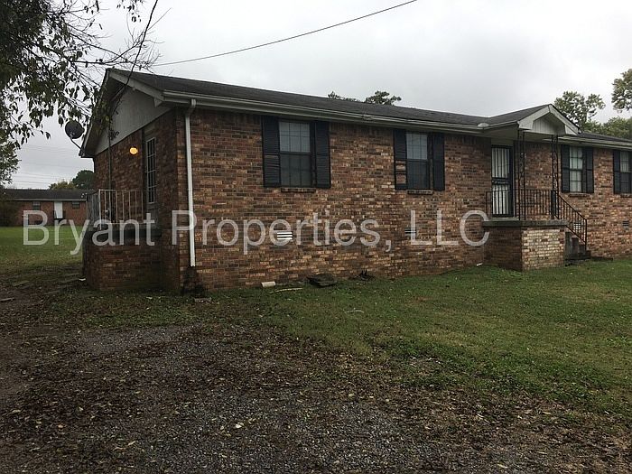 1st image of 214 Ewing Dr #A