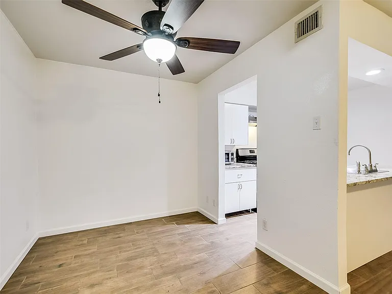 2303 E Side Dr #112 — Photo 5