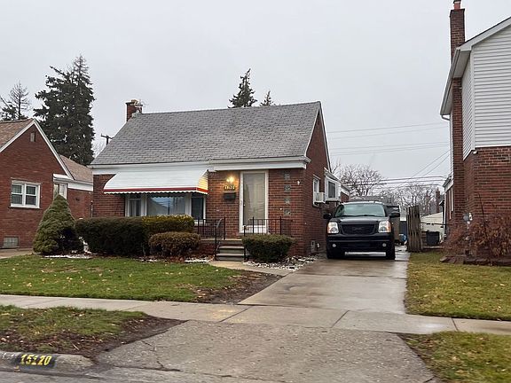 5th image of 15120 Warwick Ave
