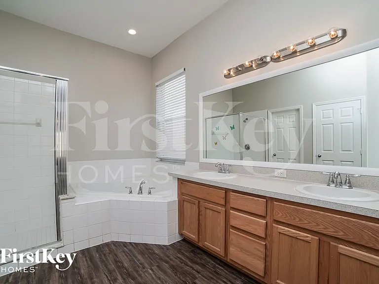 2630 Sunningdale Dr — Photo 9