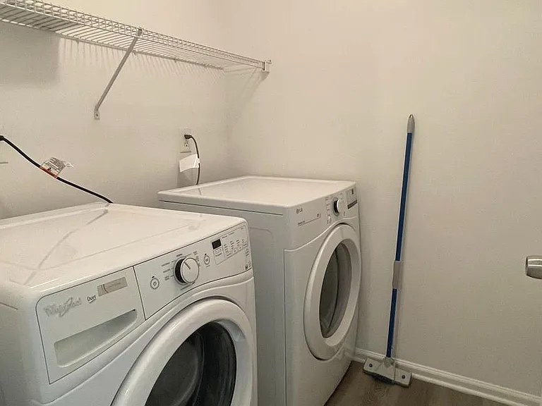 5905 Baltimore Dr — Photo 14