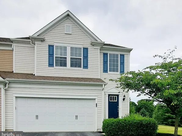 28 Clement Ct, Downingtown, PA 19335