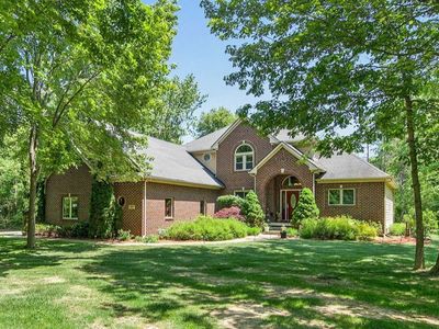5890 Katie Ln, Ann Arbor, MI, 48105