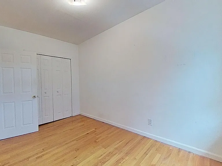 322 2nd Ave #5 — Photo 12