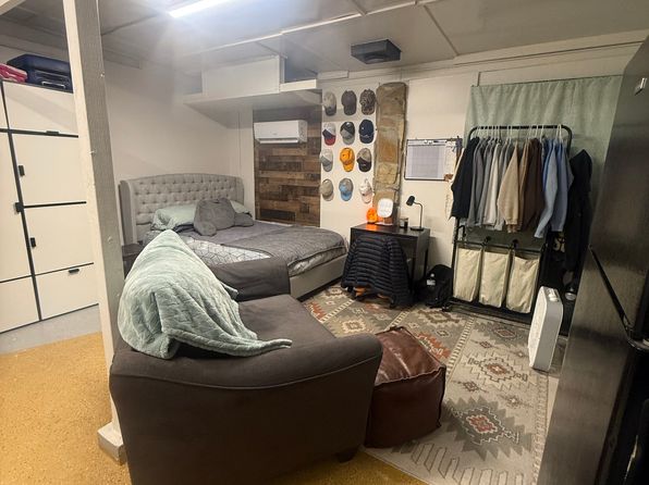 (undisclosed Address)