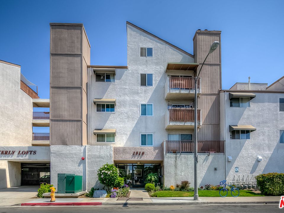1st image of 1919 E Beverly Way APT 311