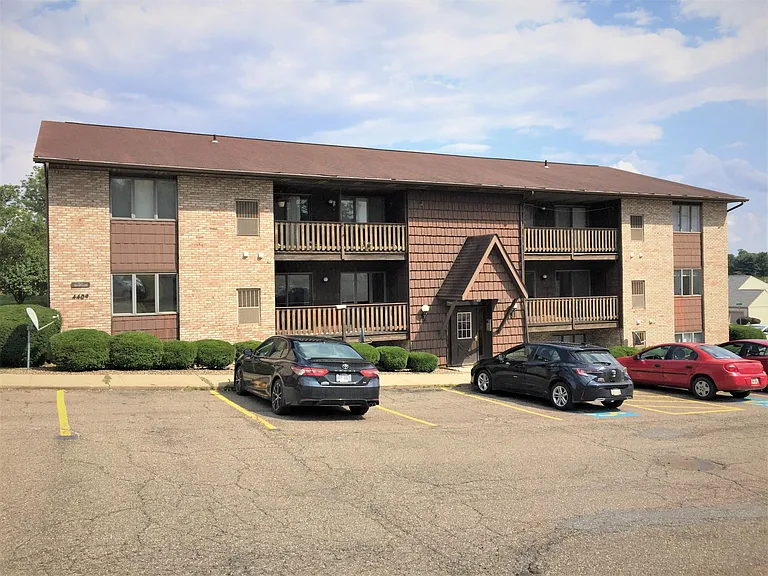 4409 Country Club Dr #38 — Photo 11