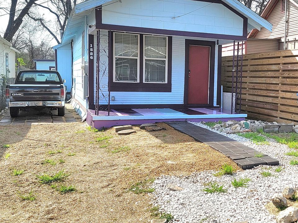 1st image of 1526 E Crockett St #A