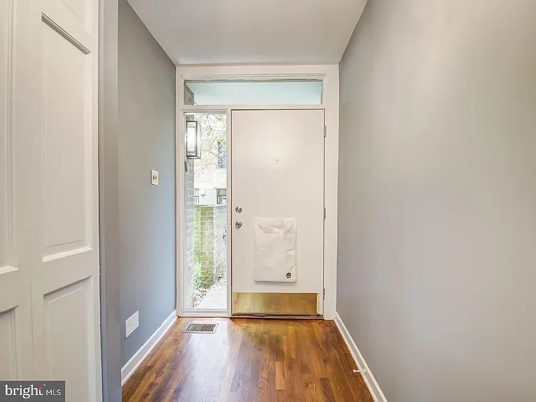 1265 Delaware Ave SW #52 — Photo 3