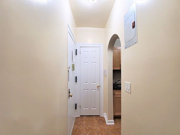 2nd image of 267 Edgecombe Ave APT 1K