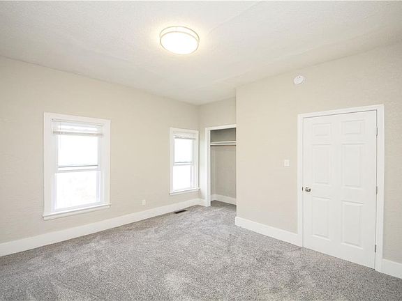 2nd image of 212 S Coy St
