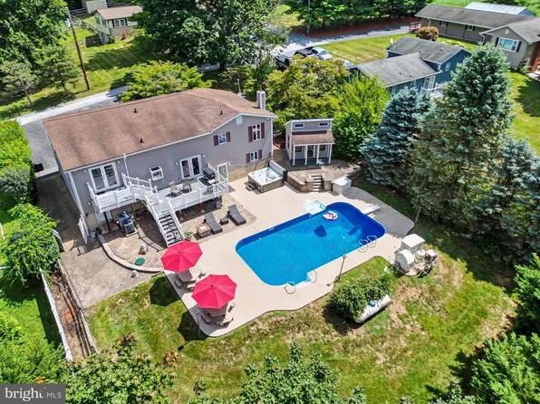 530 Mount Holly Dr, Westminster, MD 21157