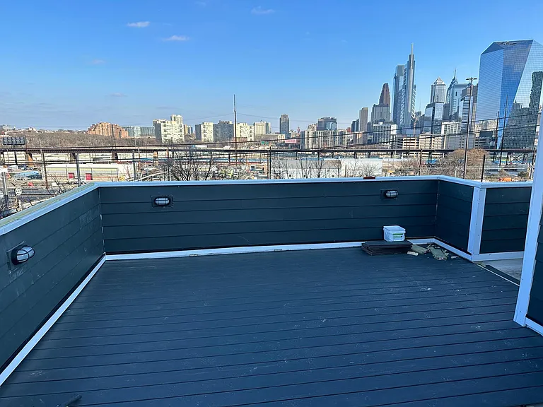 256 N 32nd St #1 — Photo 3