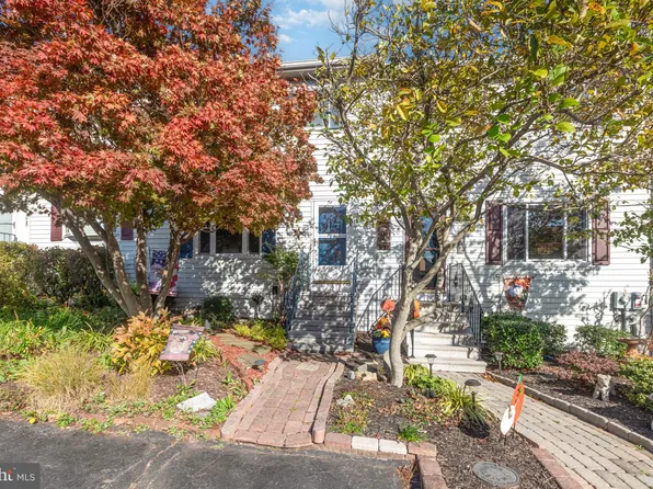 46 Bill Dugan Dr, Etters, PA 17319