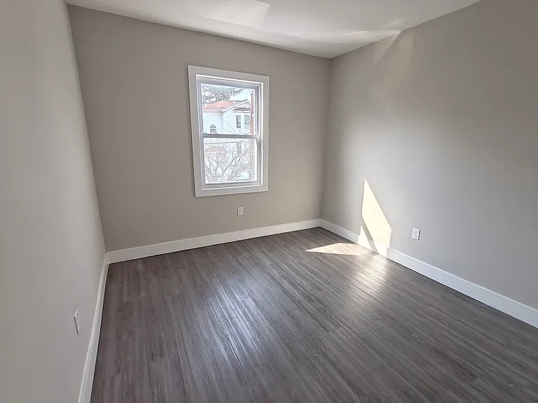 494 S 18th St #3 — Photo 7