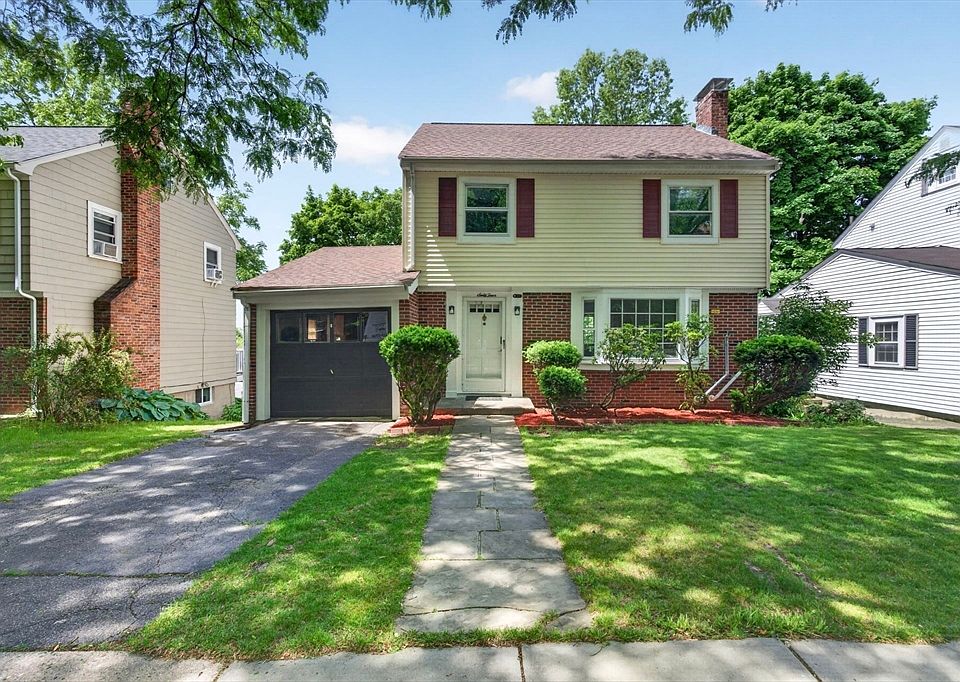 1st image of 64 Redlands Rd