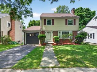 64 Redlands Rd, West Roxbury, MA 02132