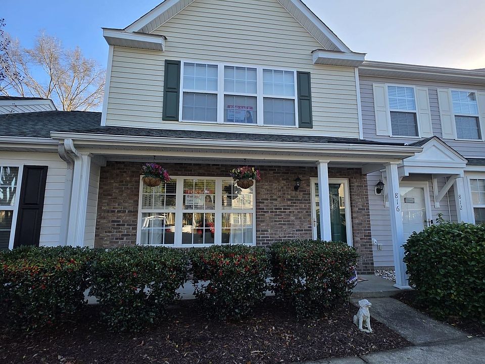 1st image of 816 Wilshire Ln. #816
