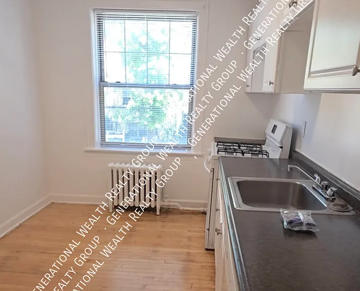 6154-56 N Talman Ave #930 — Photo 3