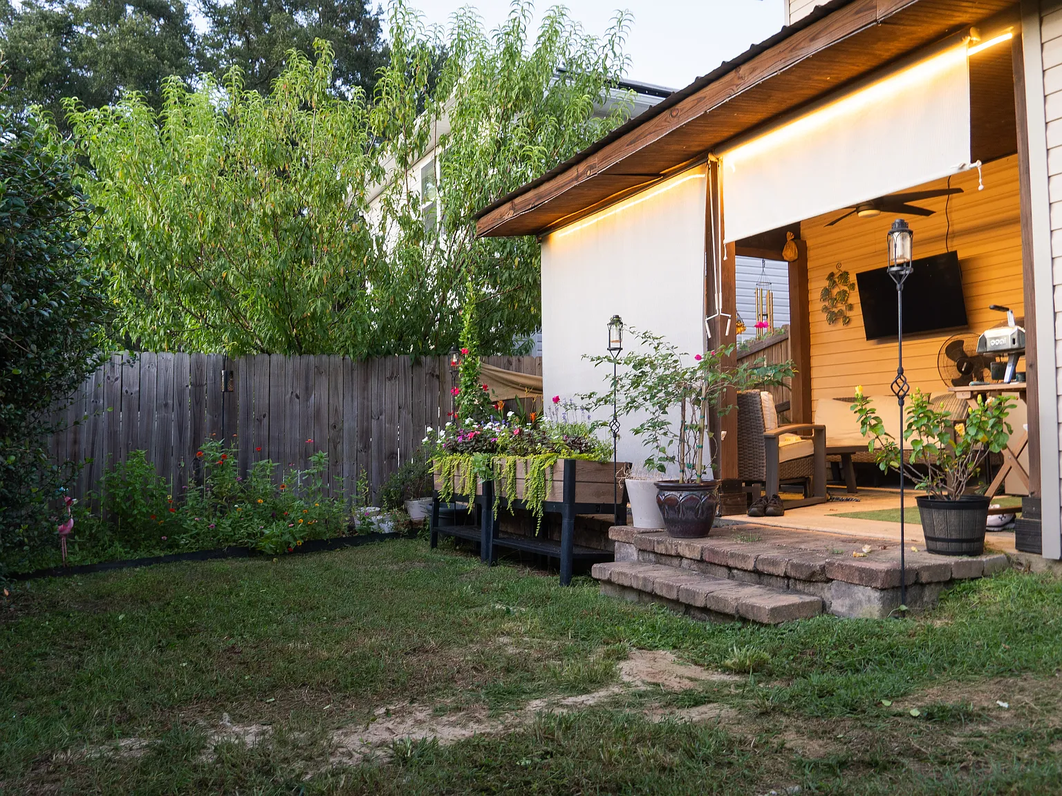 8841 Smiley Ct — Photo 2