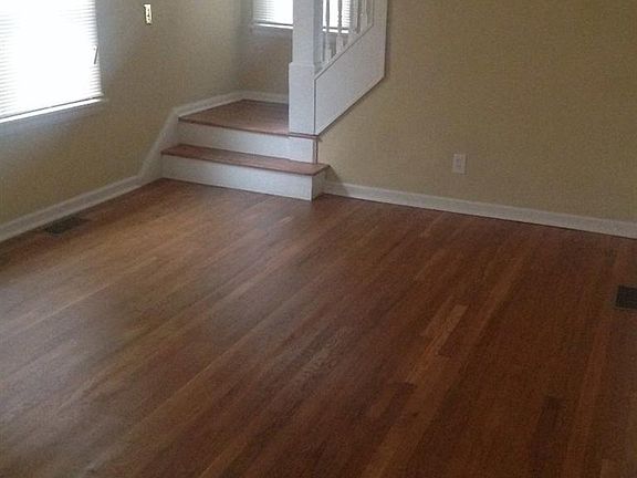 5th image of 6813 Somerset Dr