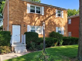 2004 S Glenwood Ave, Springfield, IL 62704