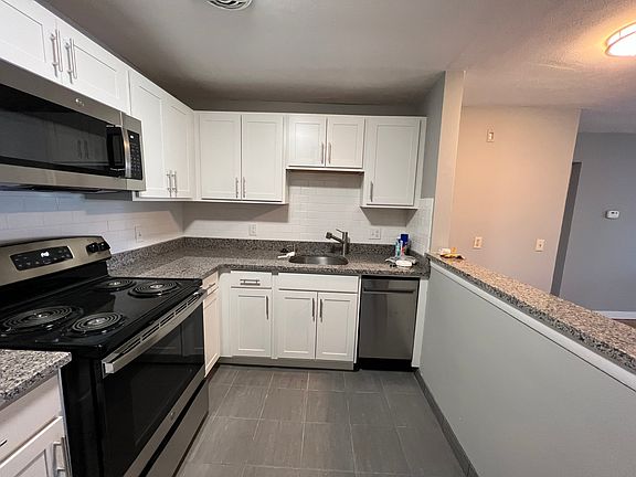 5th image of 14 Riverside St #1-3D