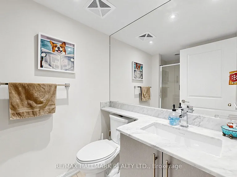 85 E Liberty St #812 — Photo 14