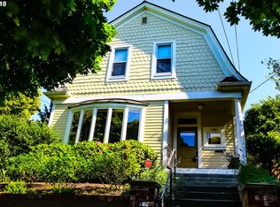 3105 NE Couch St, Portland, OR 97232