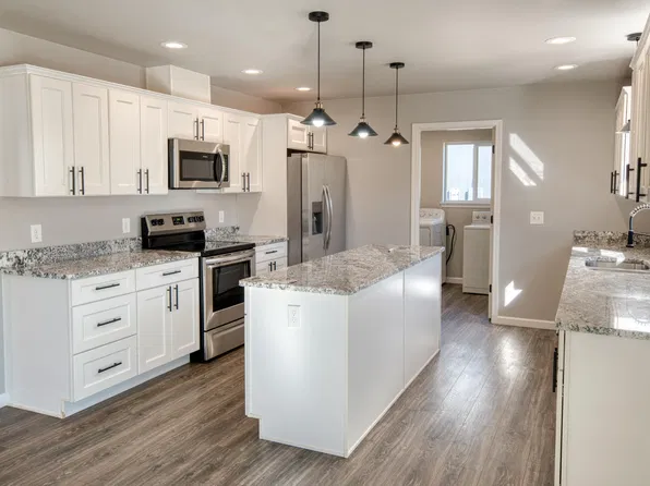 4405 Westover Rd, Gillette, WY 82718