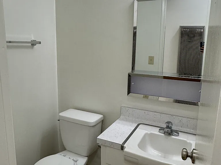 1009 N Hayworth Ave #16 — Photo 20