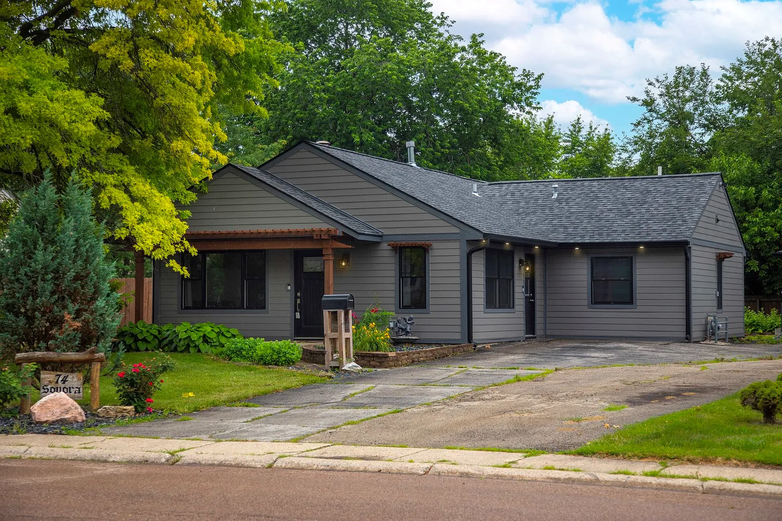 74 Sonora Dr photo 1