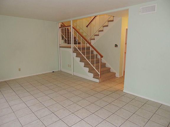 4th image of 10219 Beekman Place Dr