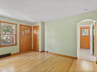 2225 Winnebago St APT 3, Madison, WI 53704
