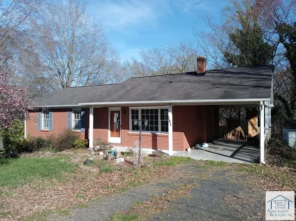 100 Deerwood Tract Ct, Cascade, VA 24069