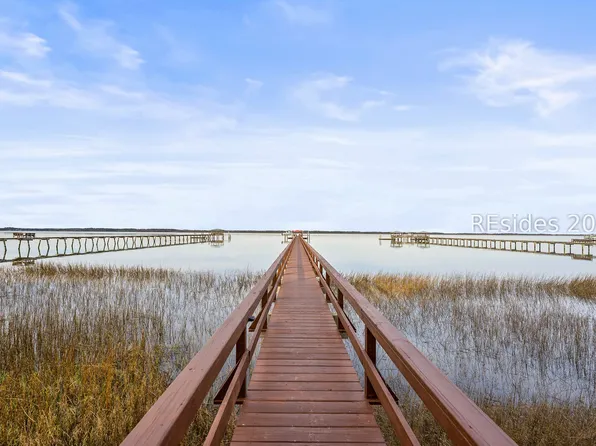 218 Old Plantation Dr W, Beaufort, SC 29907