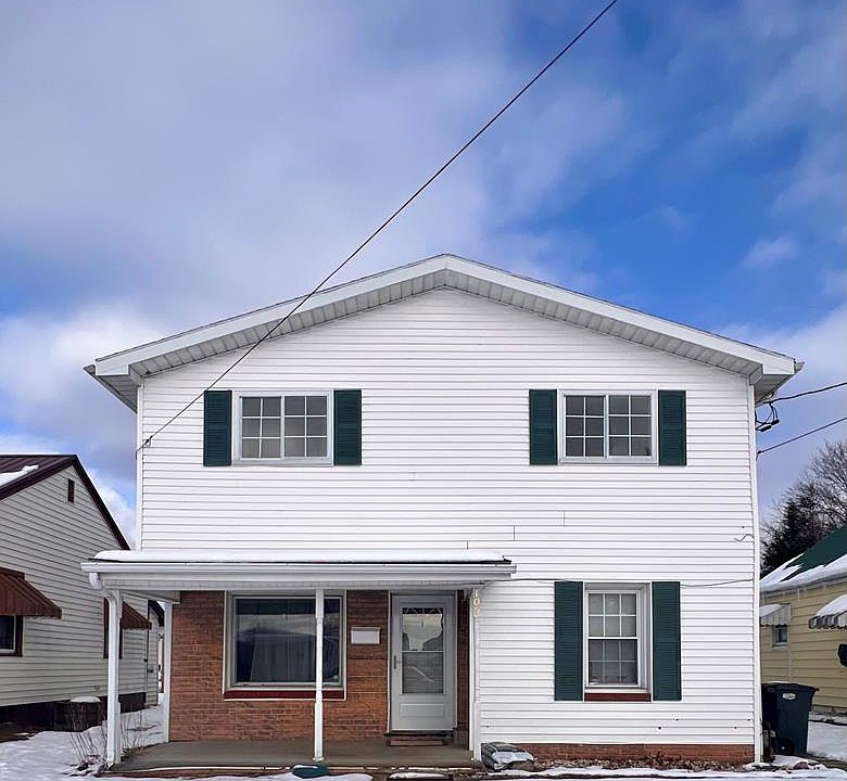 1st image of 105 E Pollock St