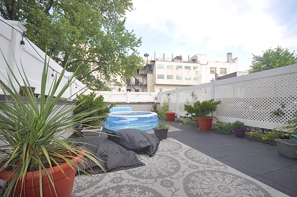 Rented by Corcoran | media 41