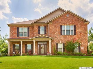 6716 Station View Dr, Owens Cross Roads, AL 35763