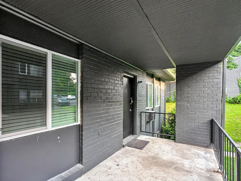 550 Harding Pl #E103 — Photo 20